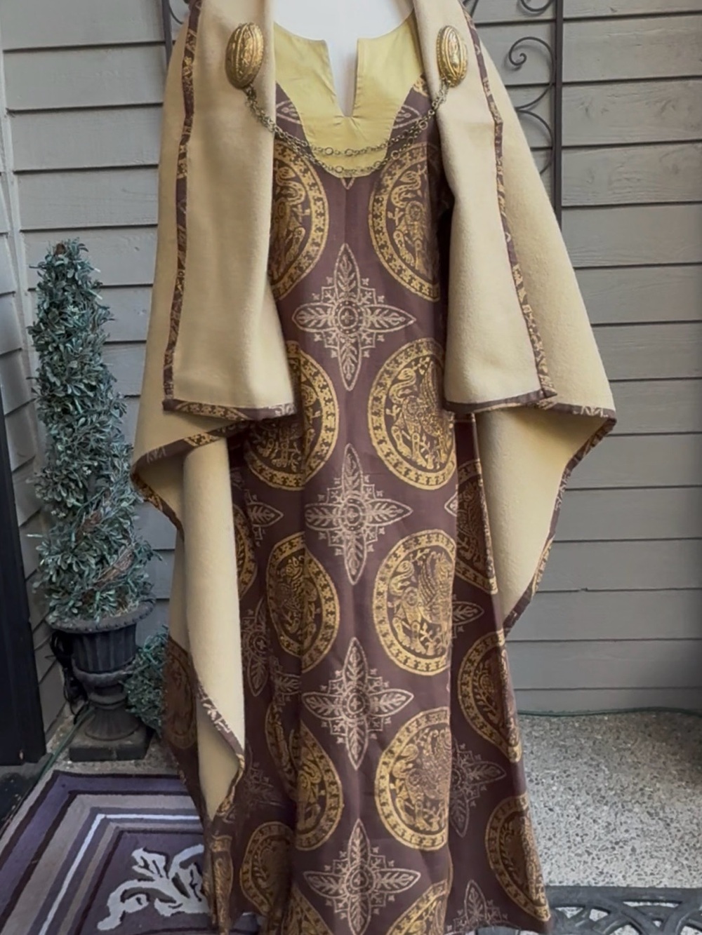 New Medieval Viking Dress & Cloak Historical Replica size 6